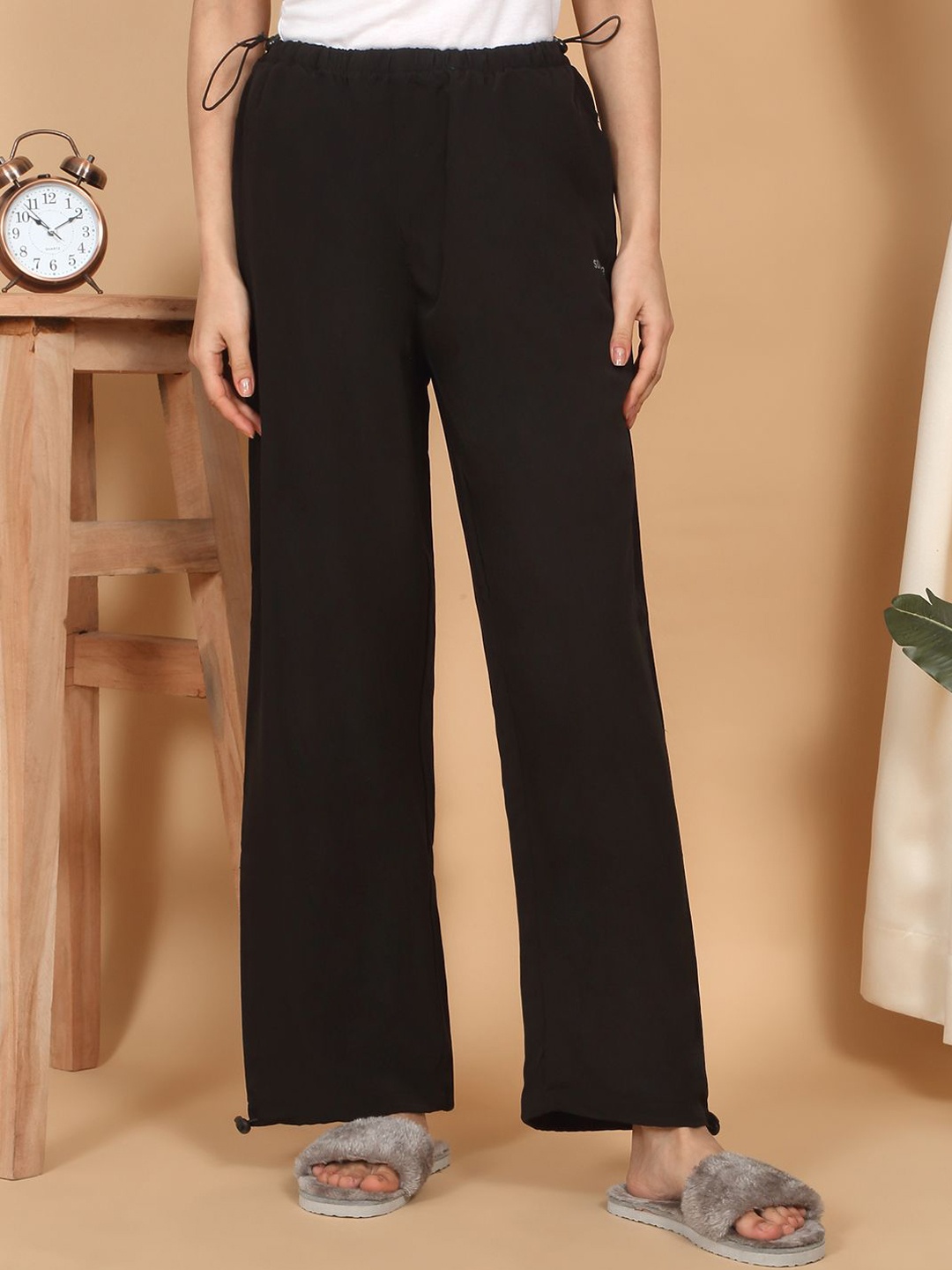 

Sweet Dreams Mid Rise Straight-Leg Lounge Pant, Black