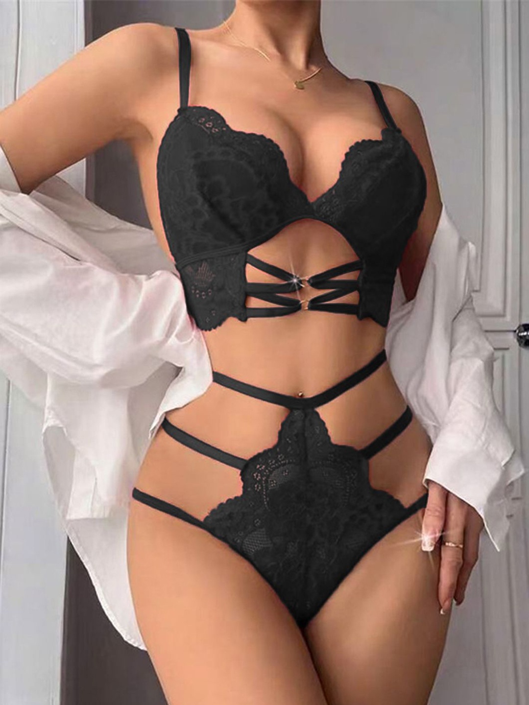 

VAGHBHATT Lace Cut-Out Detailed Baby Doll, Black