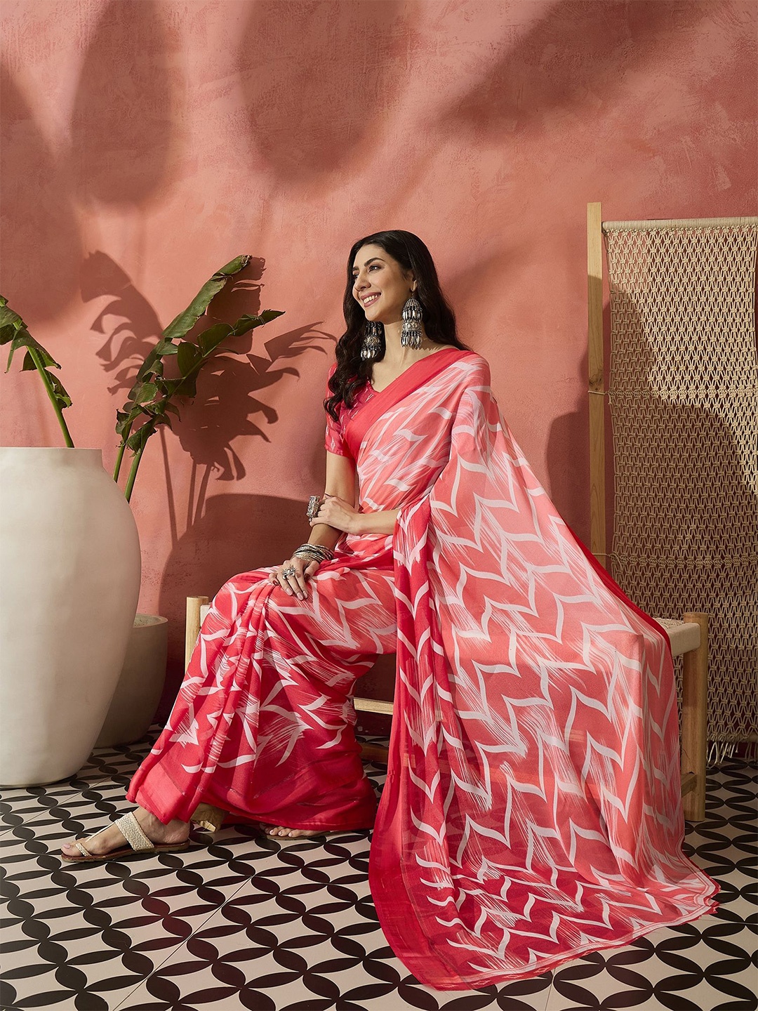 

Sangria Printed Saree With Blouse, Red