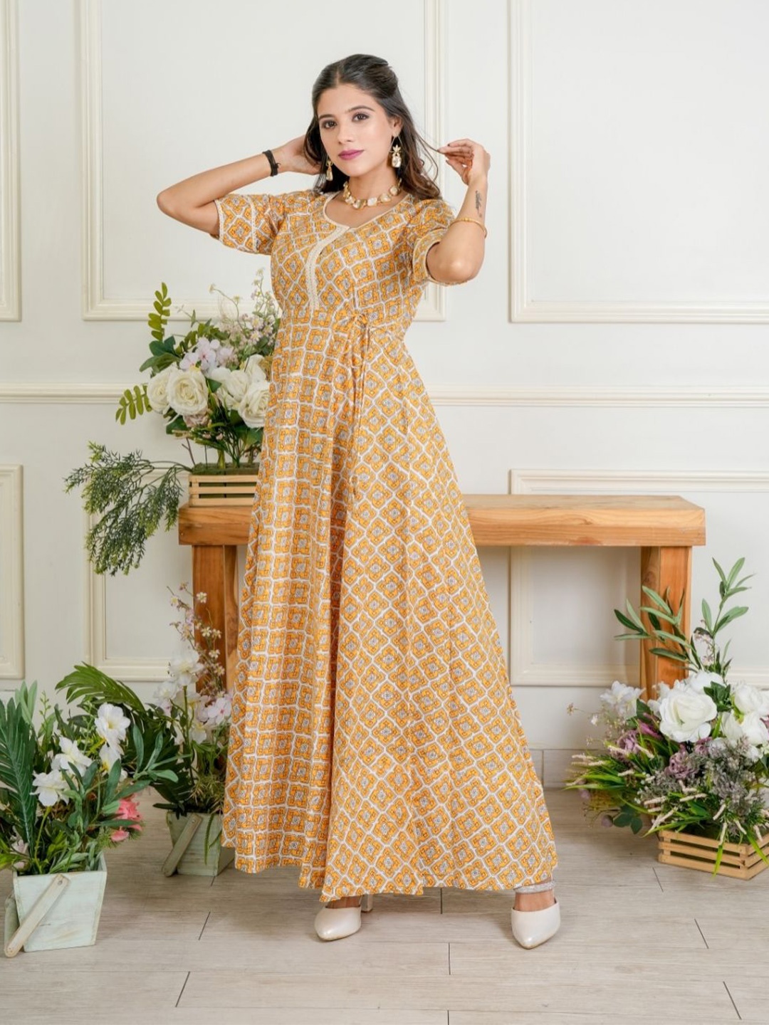 

MOTHERHOOD BY SNEHAL Women Maternity Printed Maxi Dress, Yellow
