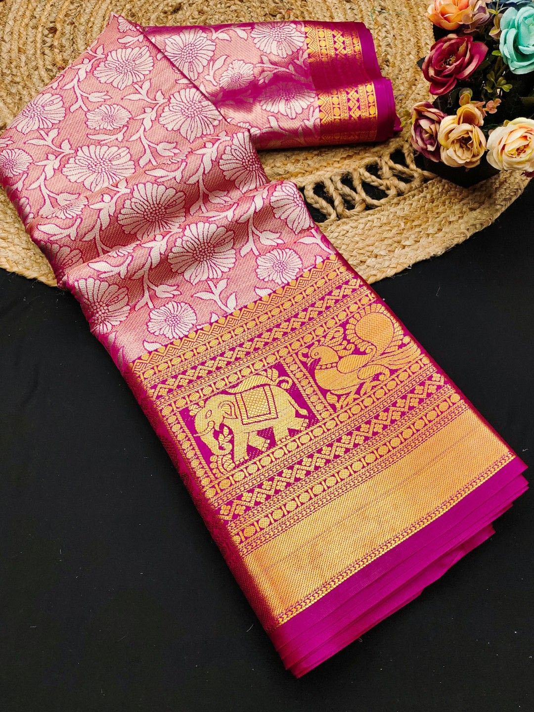 

DIVASTRI Floral Zari Pure Silk Handloom Banarasi Saree, Pink