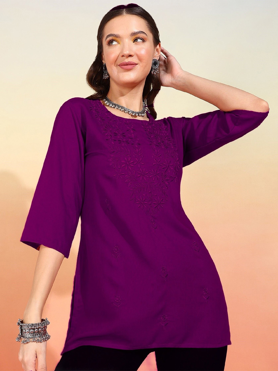 

mokshi Embroidered Kurti, Purple