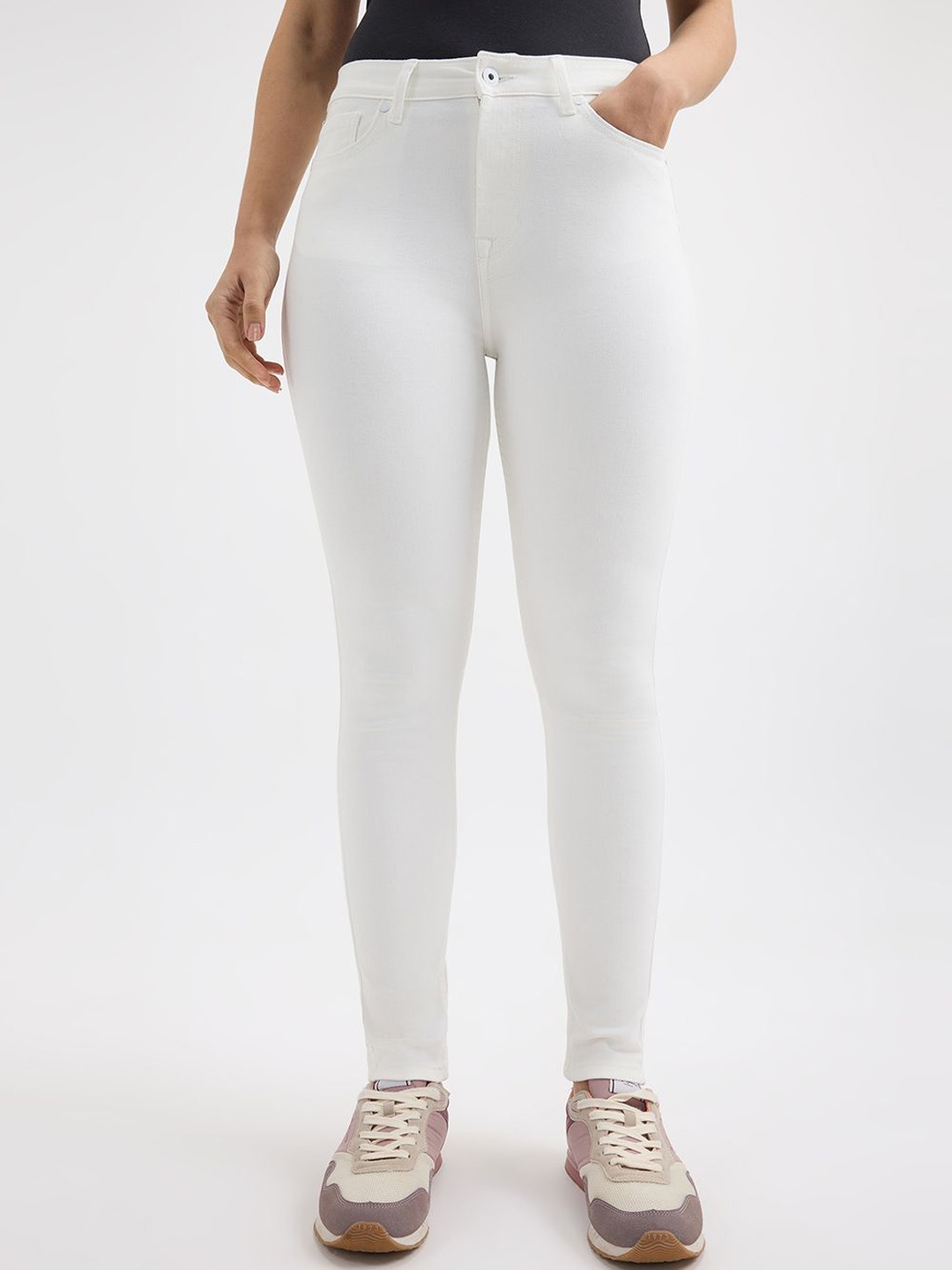 

Pepe Jeans Women Skinny Fit High-Rise Stretchable Jeans, White