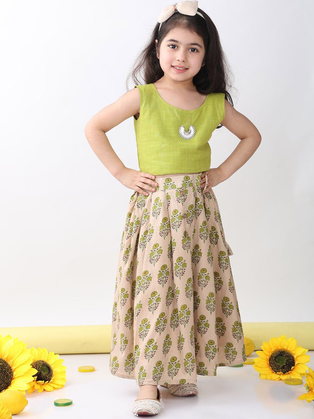 

Sangria Girls Hanging Detail Top With Floral Printed Lehenga, Green
