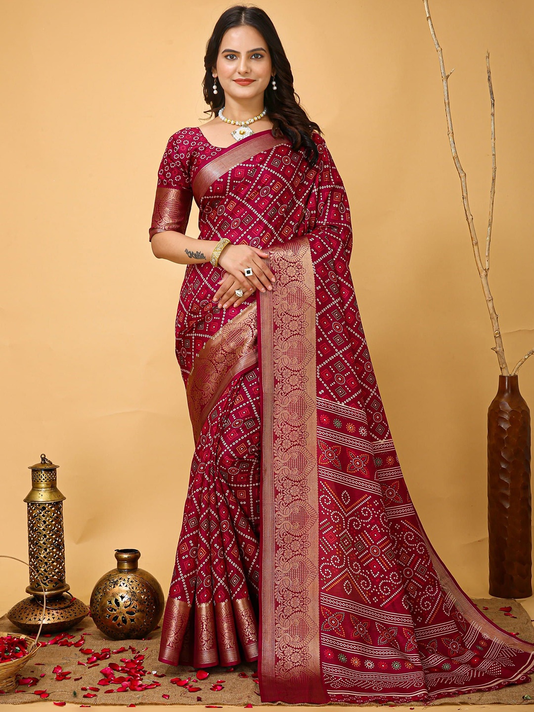 

KALINI Bandhani Zari Banarasi Saree, Pink