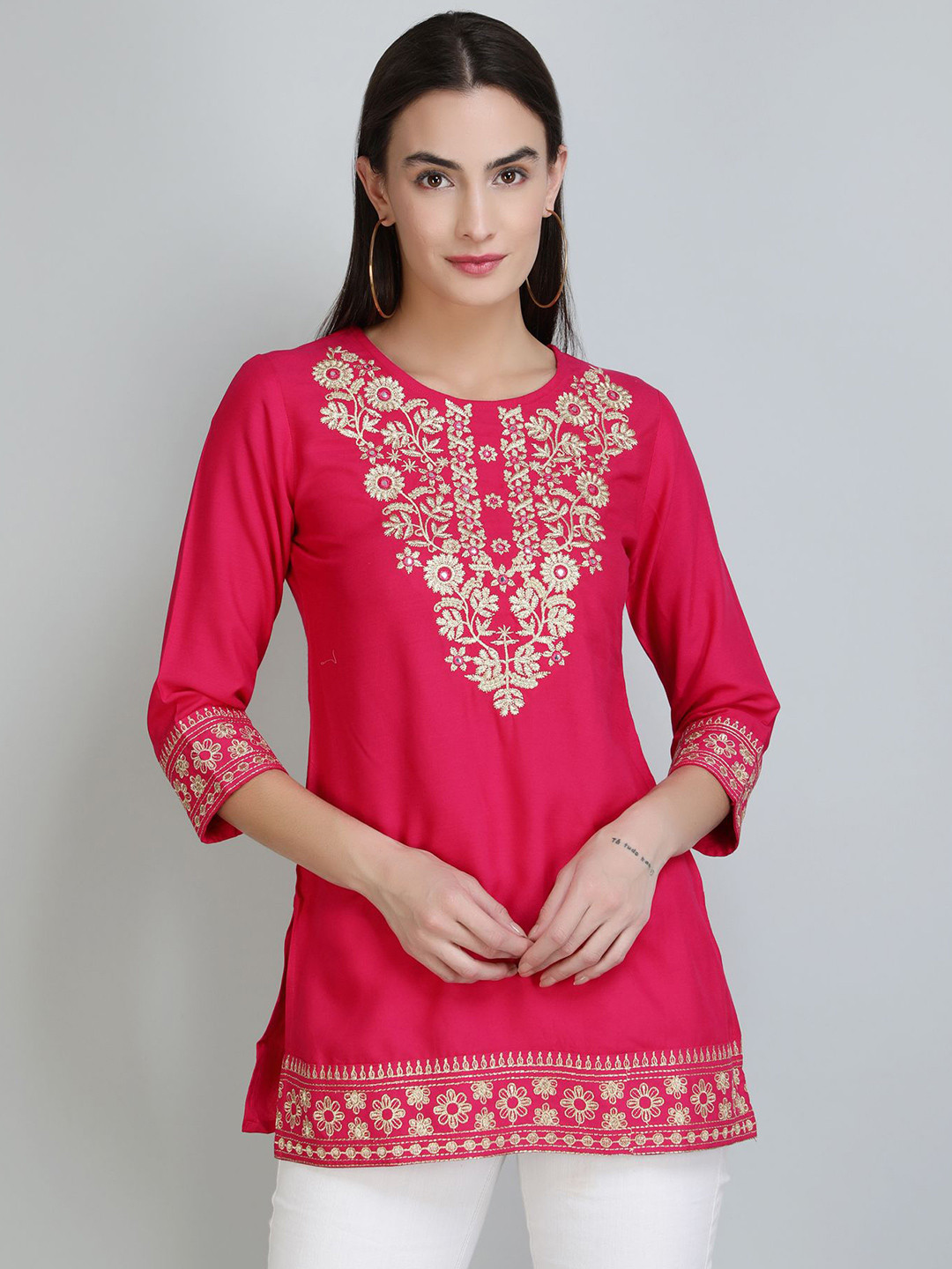 

DHABHAI Women Floral Embroidered Tunic, Pink