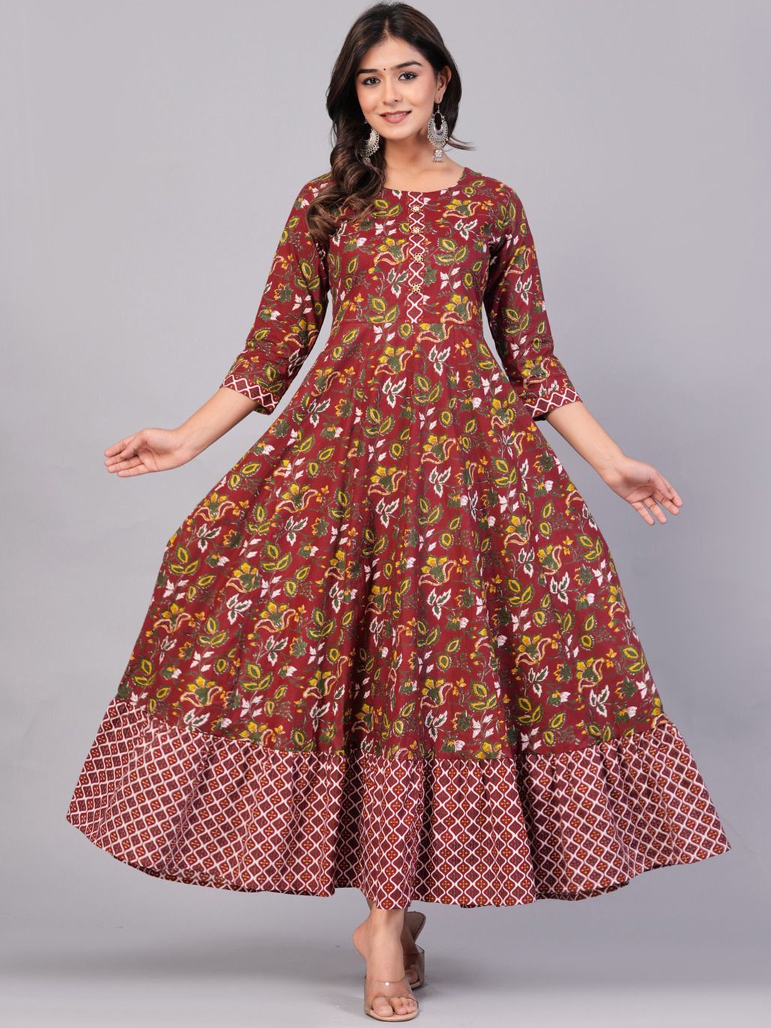 

Da Vastraagaar Floral Printed Round Neck Pure Cotton Anarkali Kurta, Maroon