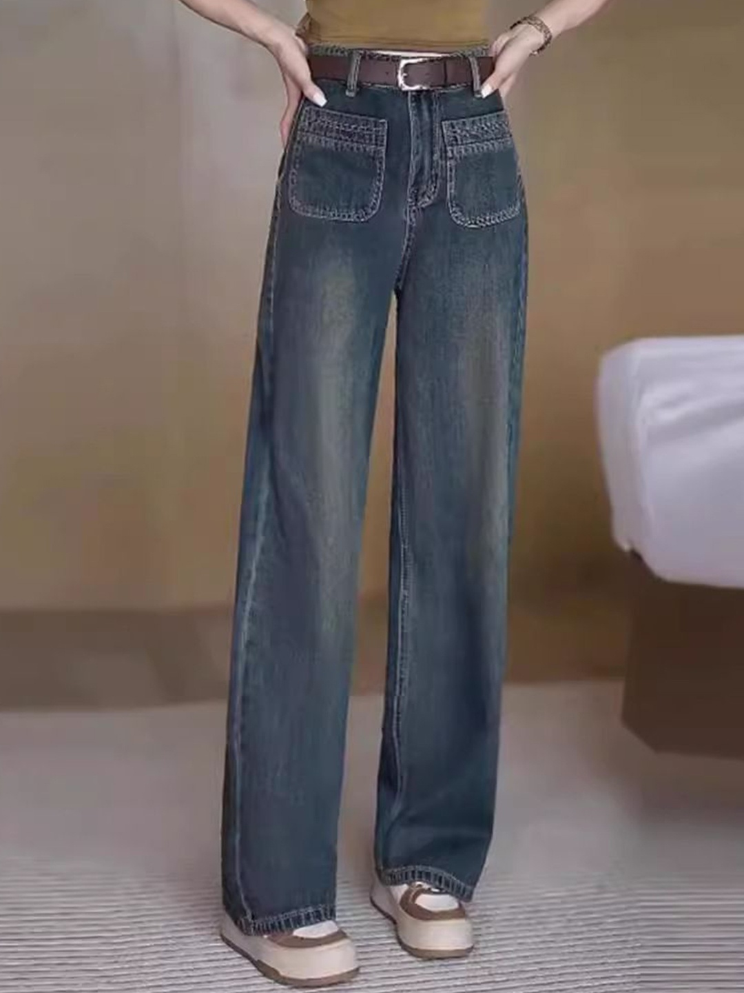 

DressBerry Women Cotton Straight Fit High-Rise Light Fade Jeans, Blue