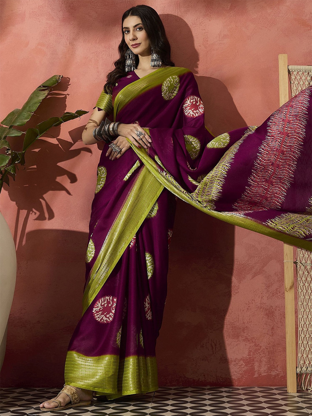 

Sangria Printed Woven Design Zari Saree With Unstitched blouse, Purple