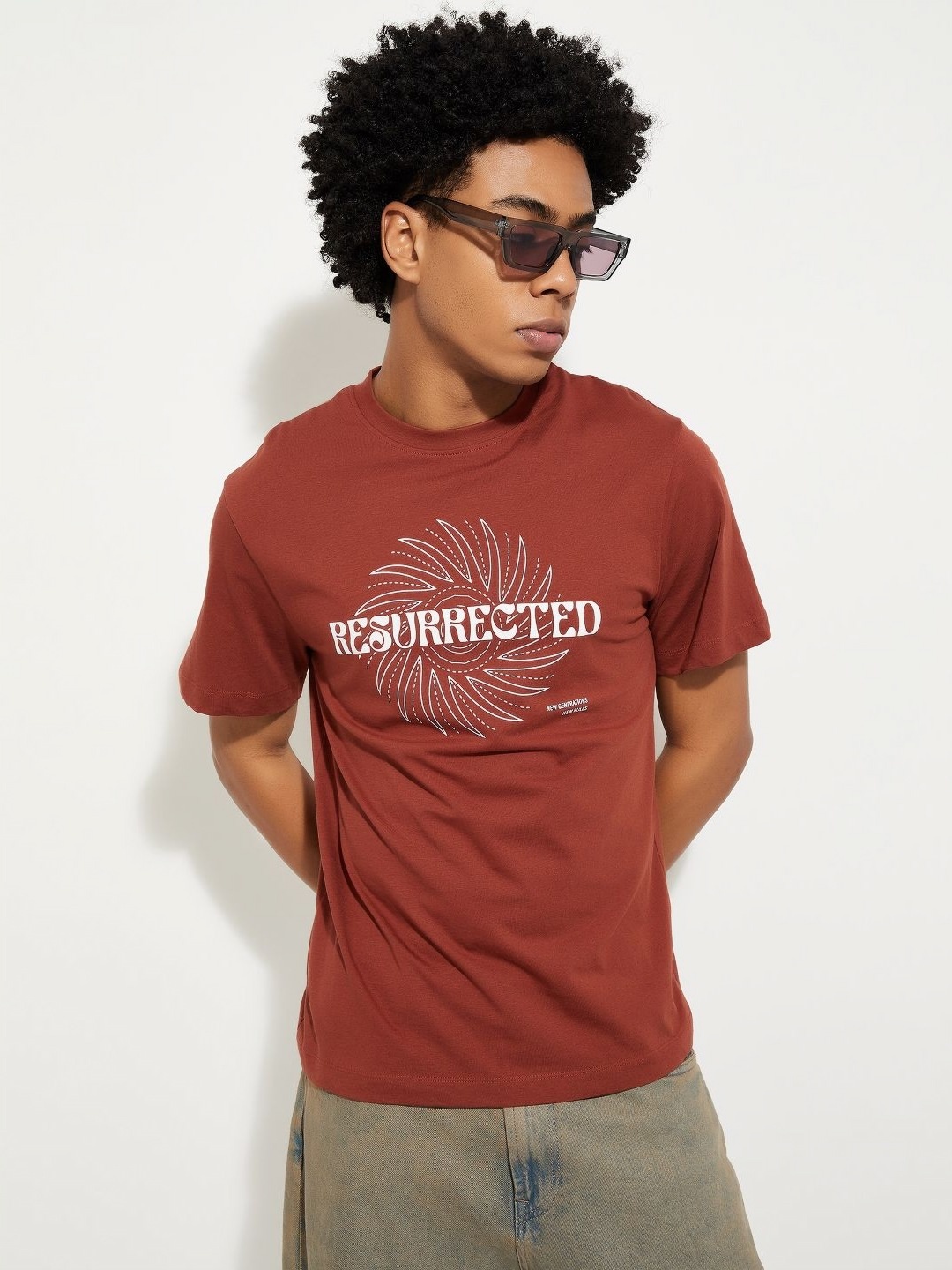 

max Men Graphic Printed Round Neck Cotton T-shirt, Maroon