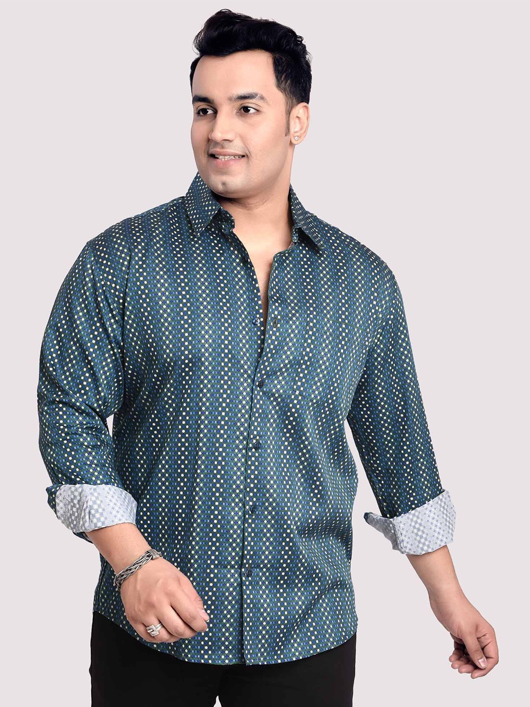 

Guniaa Men Plus Size Classic Fit Spread Collar Abstract Printed Cotton Casual Shirt, Navy blue