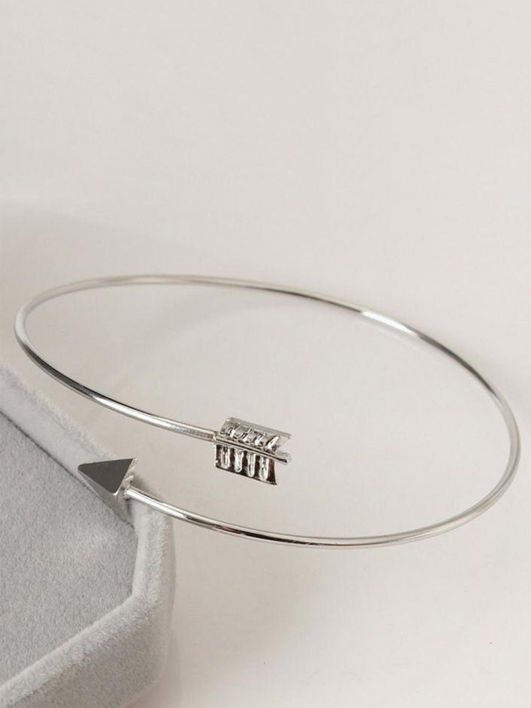 

FASHION STROM Cuff Bracelet, Silver