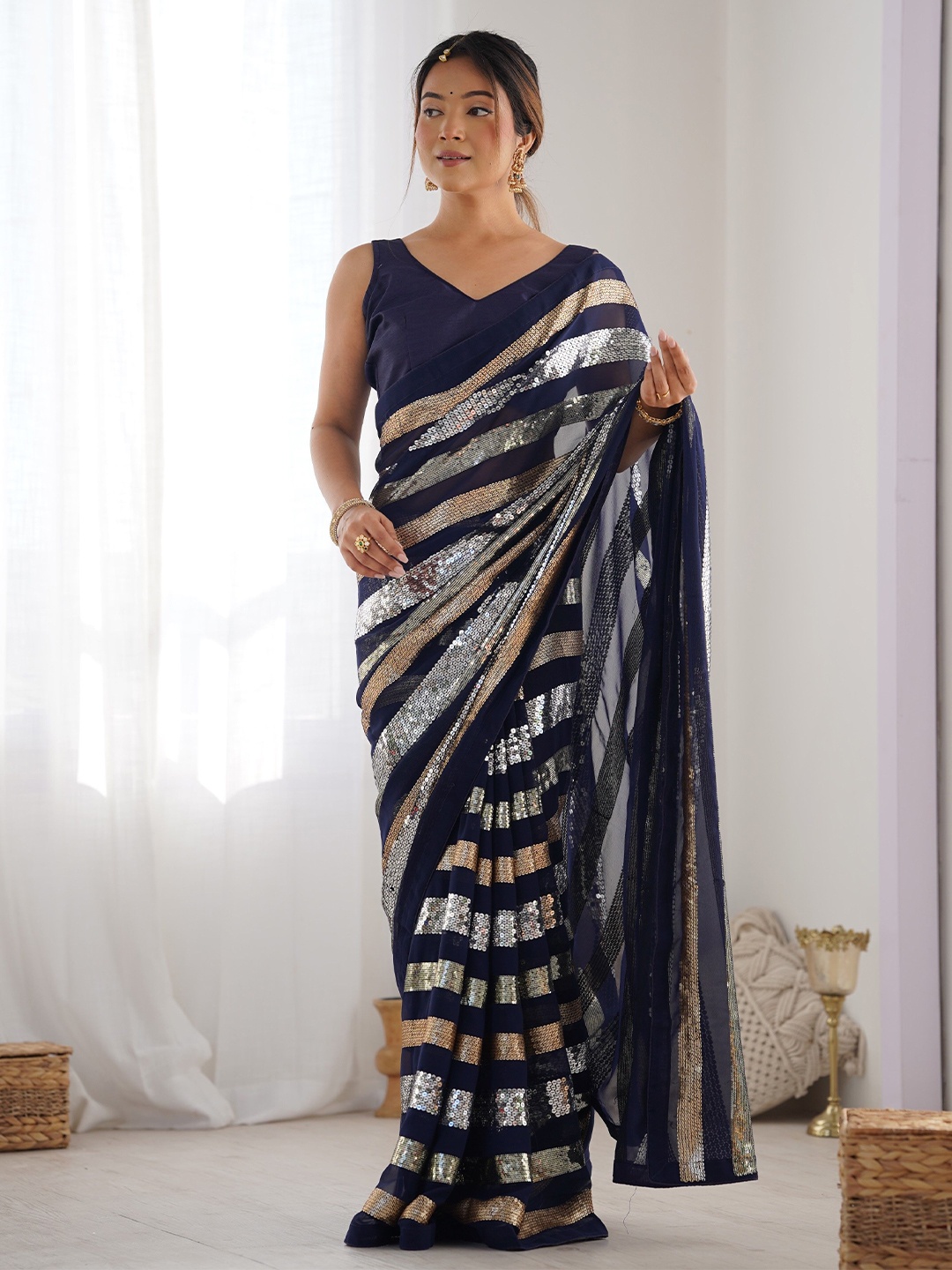 

DWIZA ENTERPRISE Embellished Sequinned Pure Georgette Heavy Work Saree, Blue