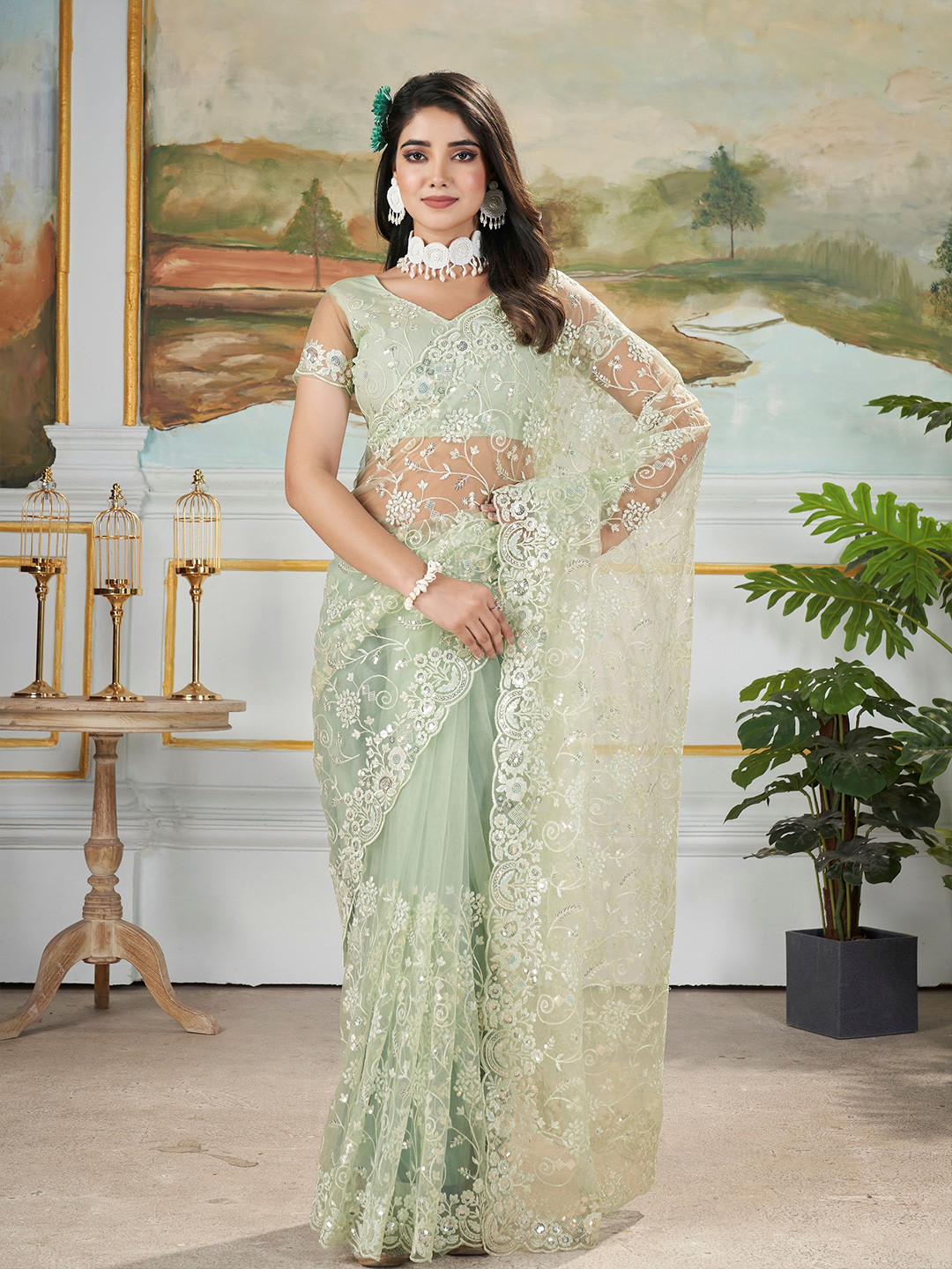 

Vintro Floral Embroidered Net Saree, Green