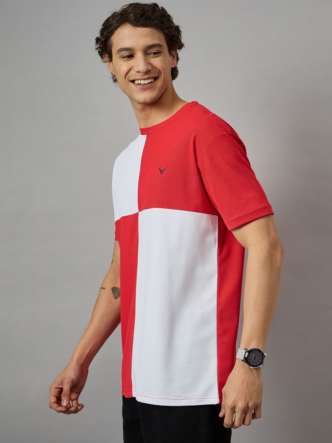 

BRONATION Men Colourblocked Round Neck Cotton T-shirt, Red