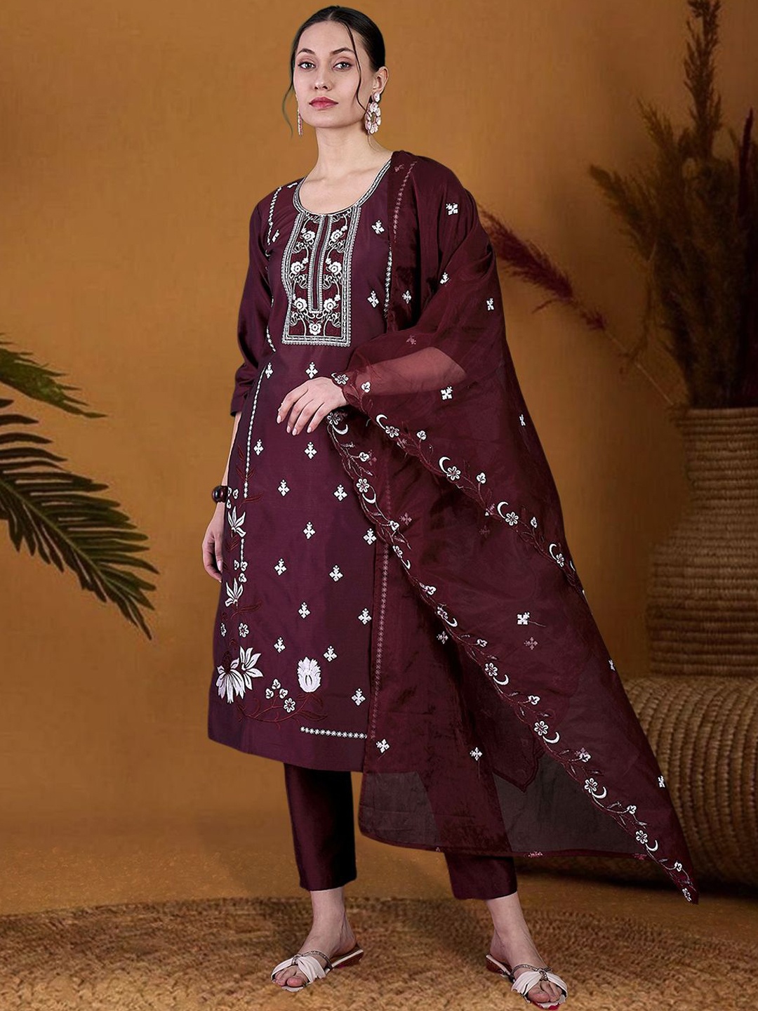 

SheWill Floral Embroidered Round Neck Straight Kurta With Trouser & Dupatta, Maroon