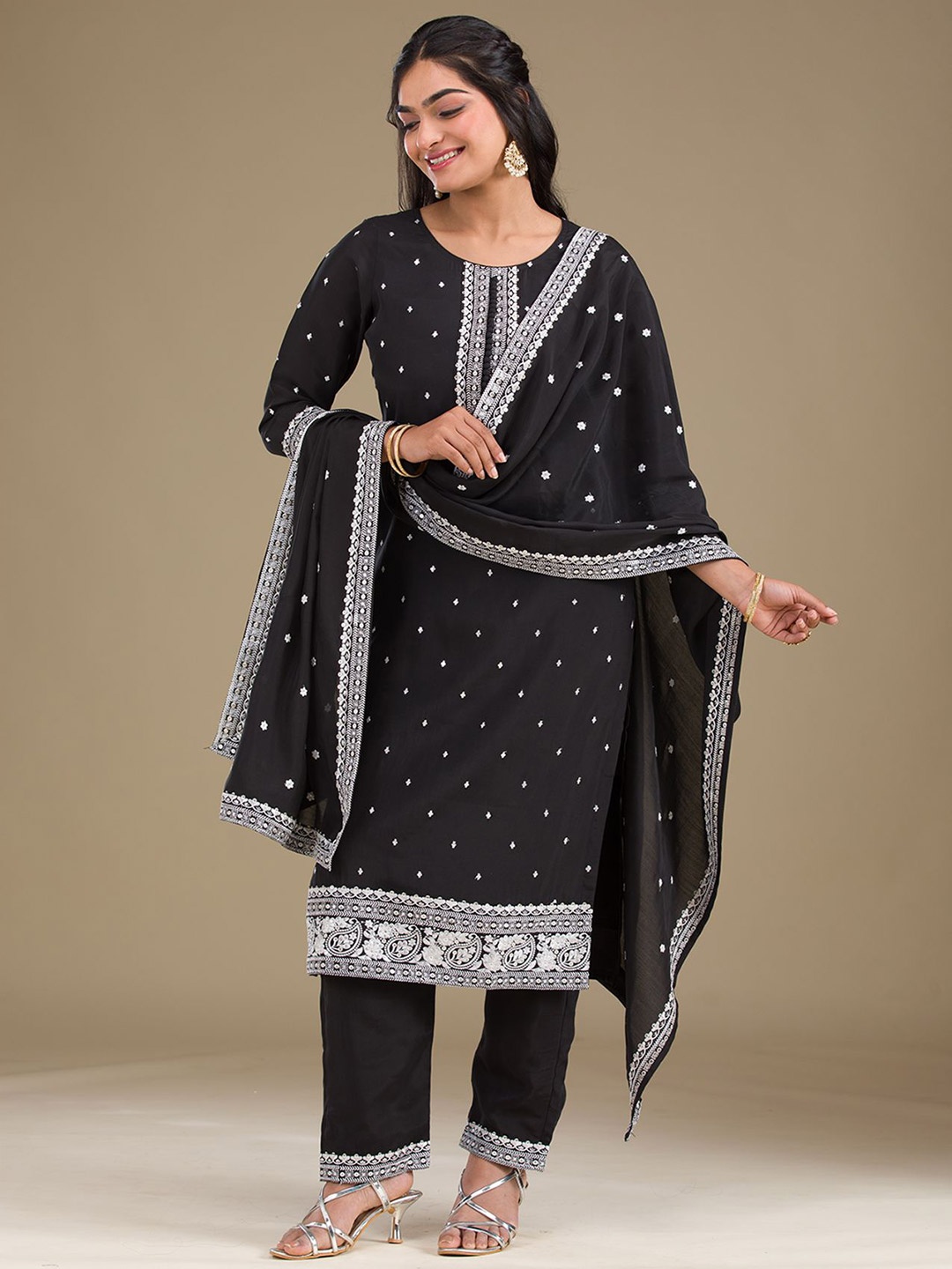 

Koskii Ethnic Motifs Embroidered Sequinned Straight Kurta with Trousers & Dupatta, Black