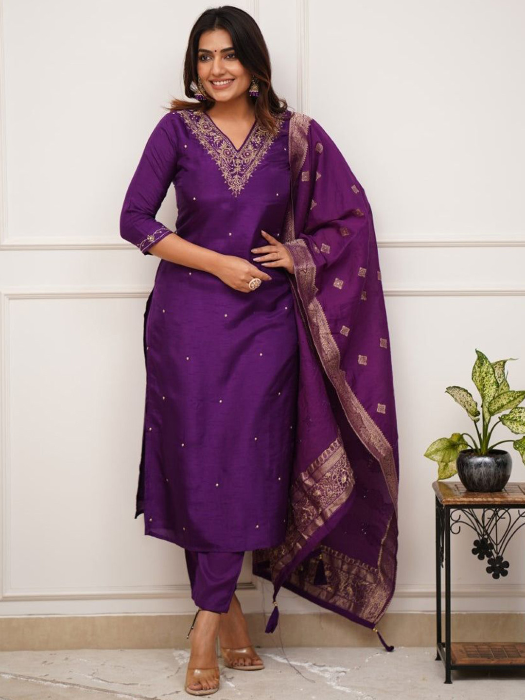 

KAUTIK FABRICS Zari Embroidered V-Neck Straight Kurta With Trouser & Dupatta, Burgundy