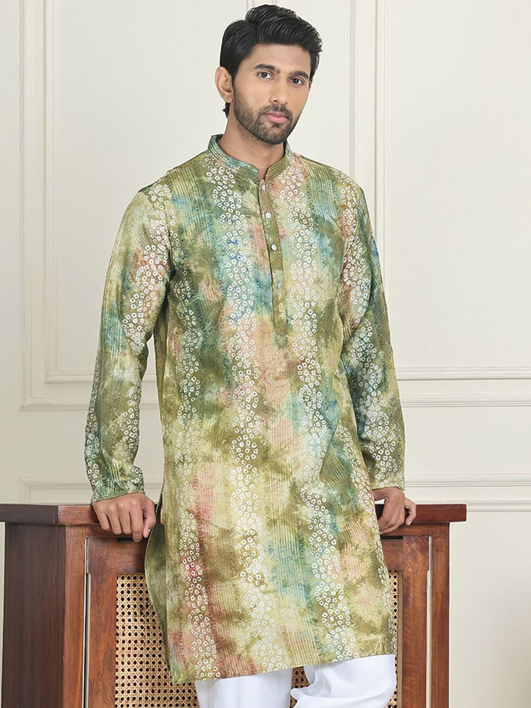 

Anouk Green Bandhani Batik Printed Mandarin Collar Straight Kurta