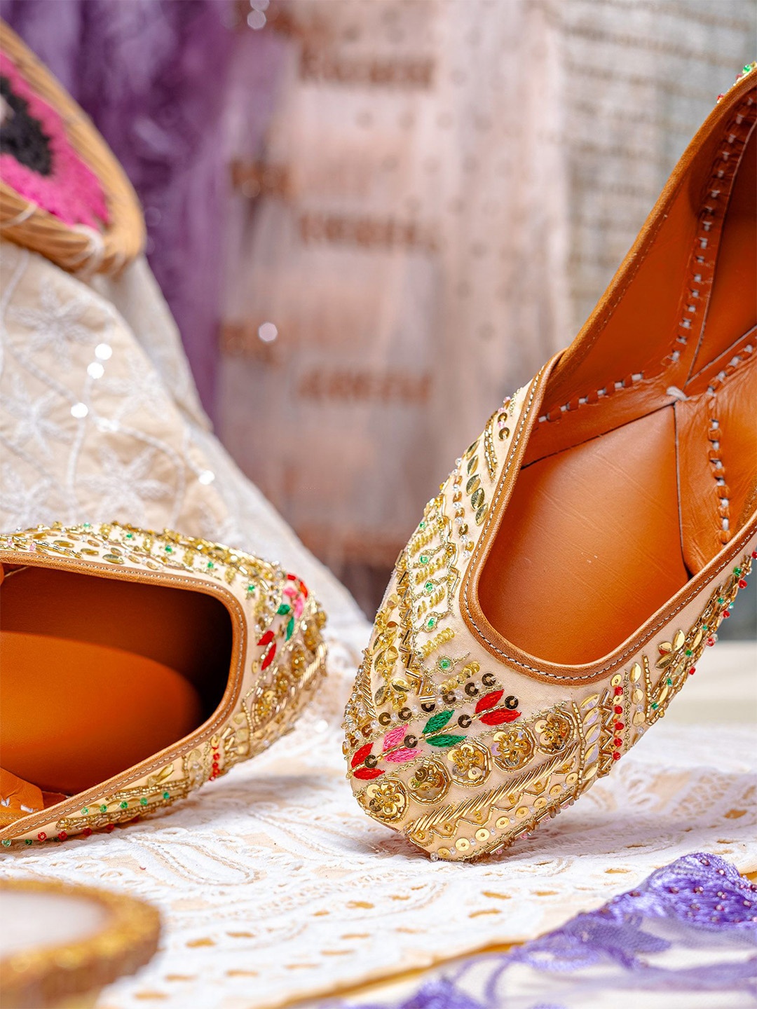 

NR By Nidhi Rathi Women Embroidered Ethnic Mojaris Flats, Gold