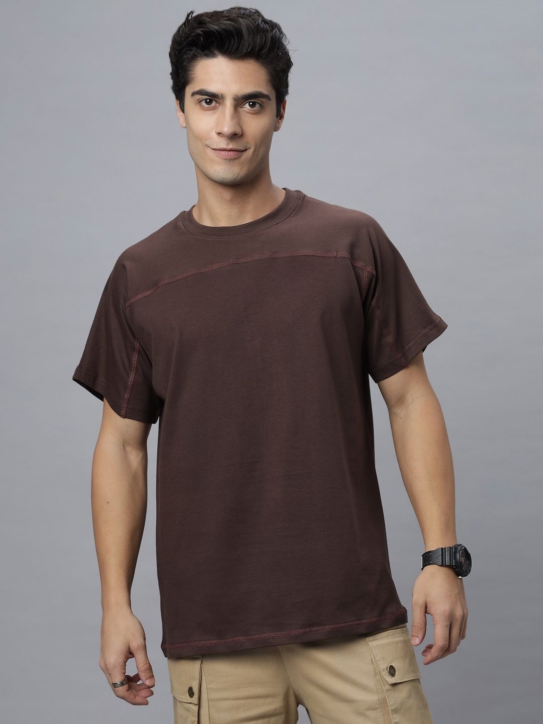 

NEON CHILLIE Men Solid Round Neck Cotton Regular Fit T-shirt, Brown