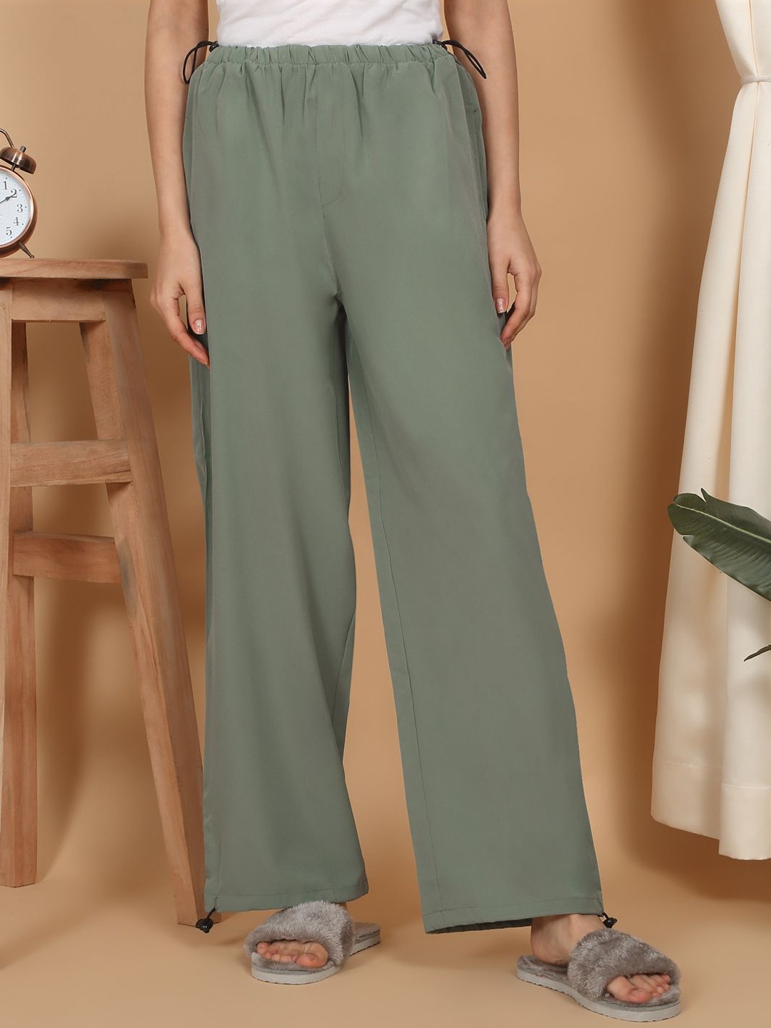 

Sweet Dreams Mid Rise Straight-Leg Lounge Pant, Green