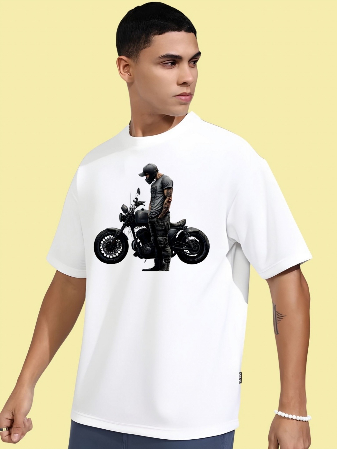 

THE BEETEL HOUSE Men Drop-Shoulder Sleeves T-shirt, White