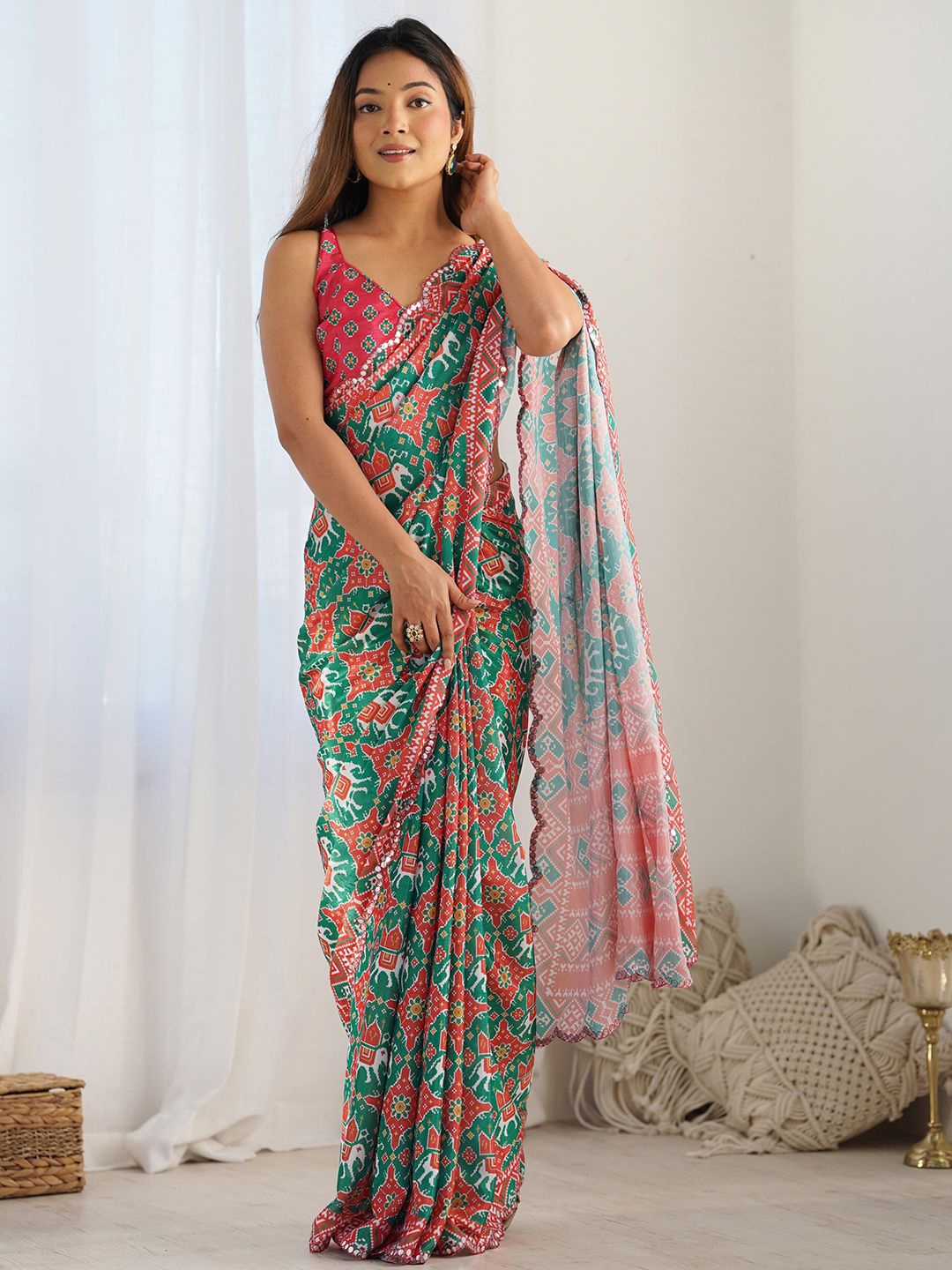 

LeeliPeeri Designer Ethnic Motifs Mirror Work Poly Chiffon Saree, Green