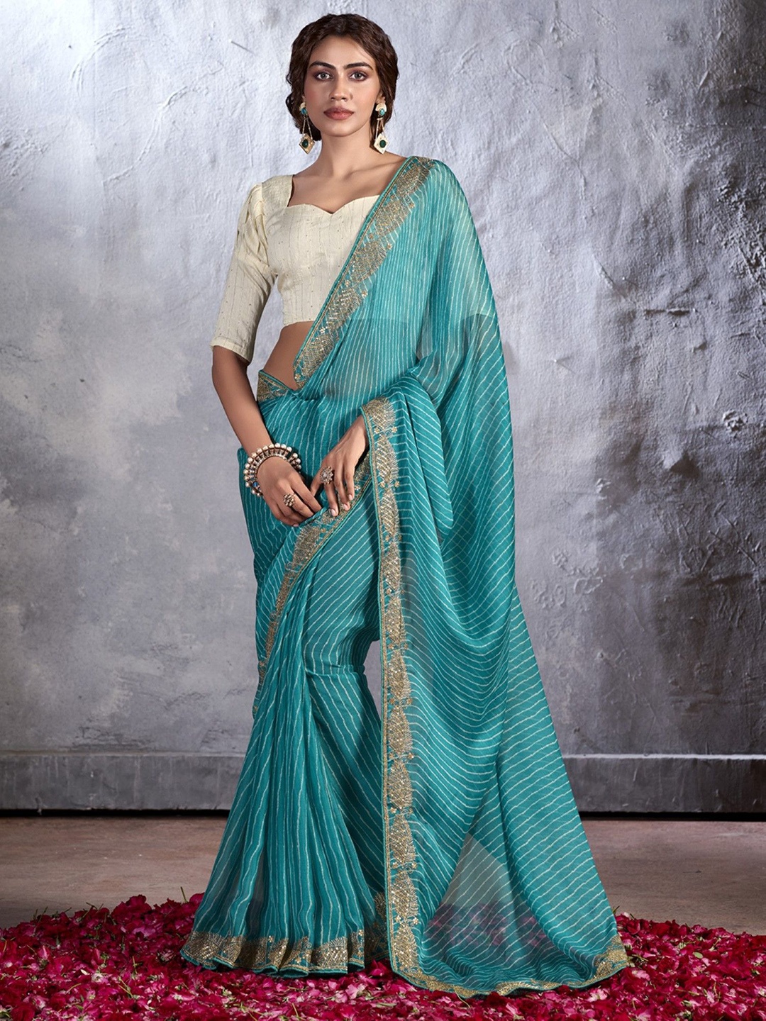 

DIVASTRI Leheriya Sequinned Saree, Blue