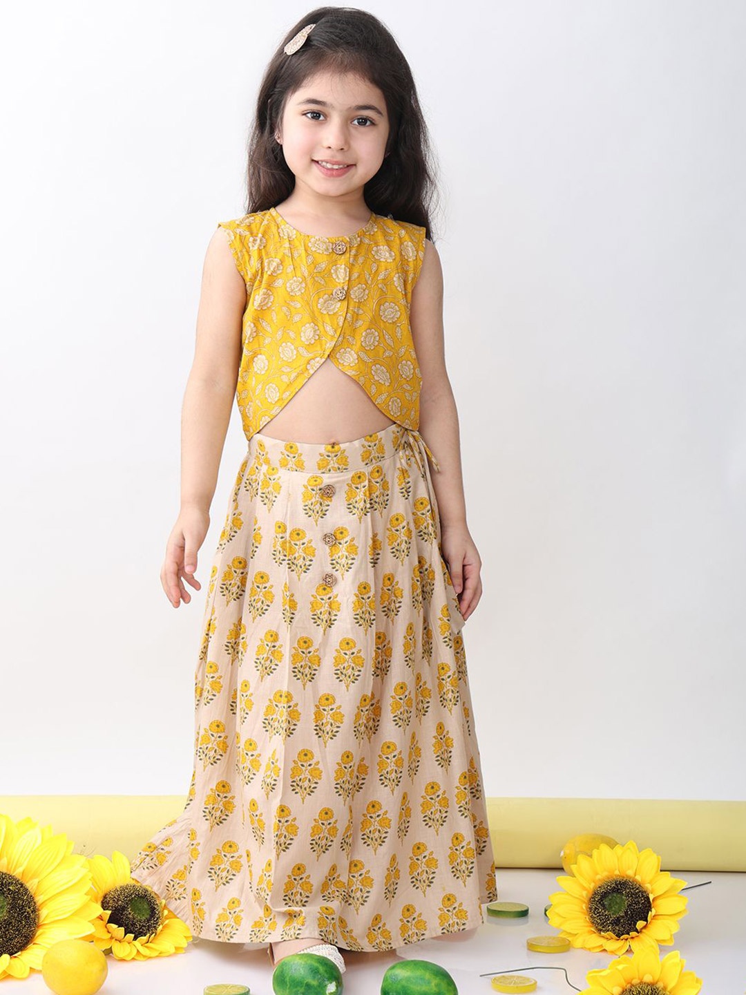 

Sangria Girls Floral Printed Cotton Top With Lehenga, Yellow