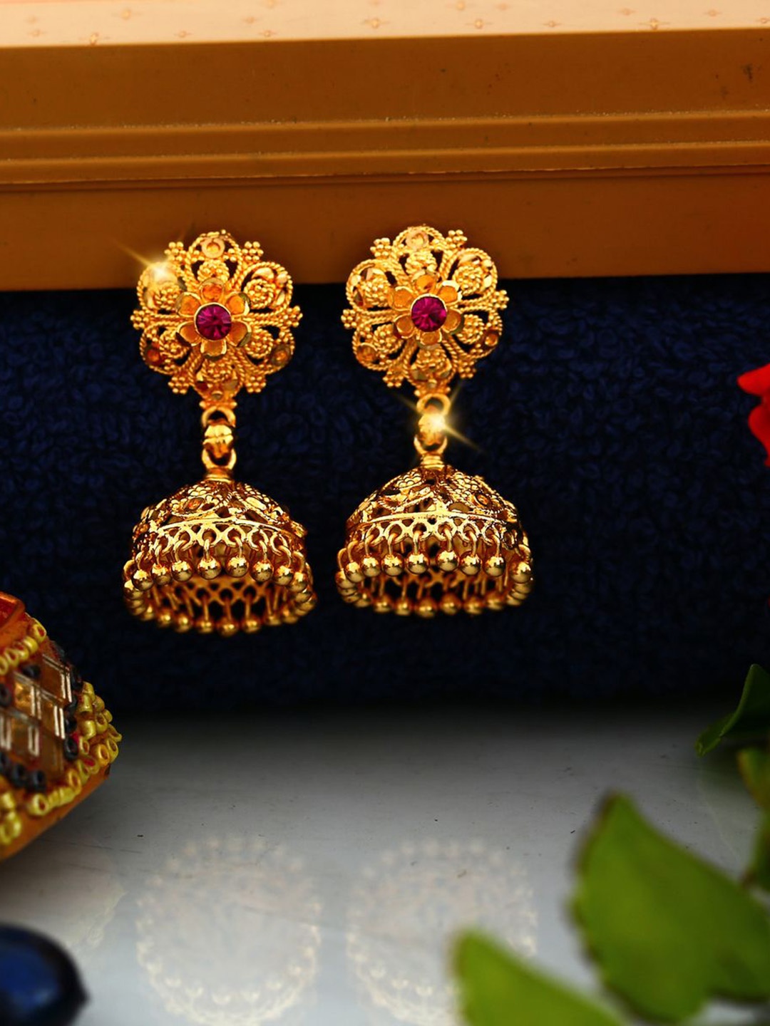 

DIVASTRI Floral Jhumkas Earrings, Gold