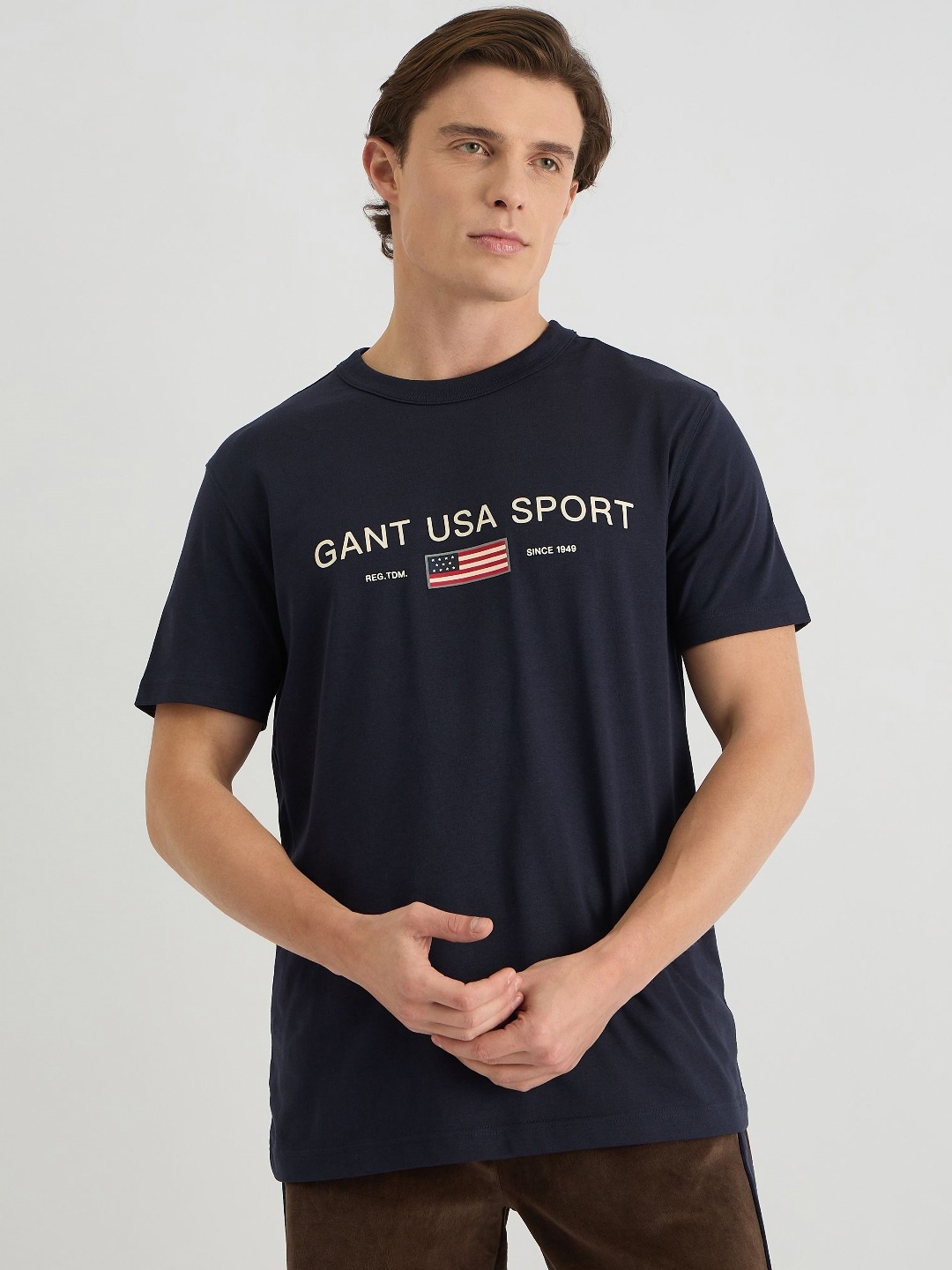 

GANT Men Typography Printed Round Neck Cotton T-shirt, Navy blue