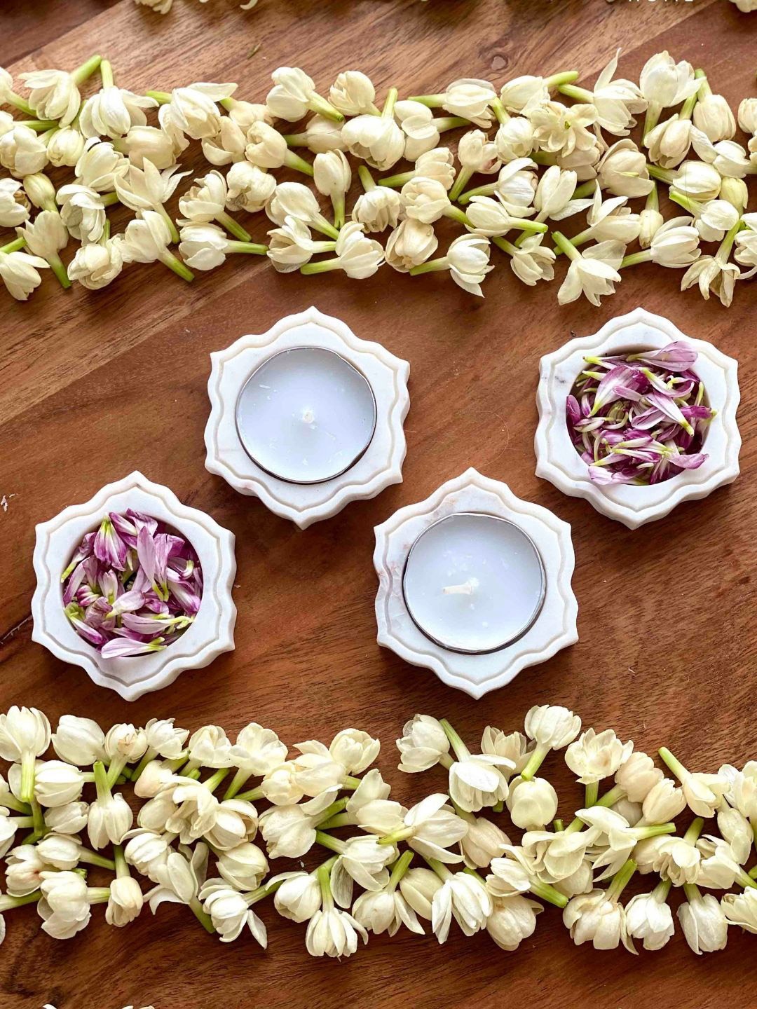 

Mason Home White Set Of 4 Pichola Marble Flower Votive Holders