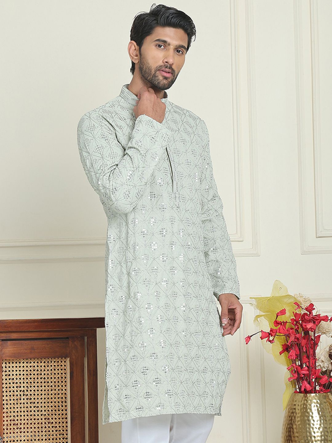 

Anouk Green Geometric Embroidered Sequinned Mandarin Collar Silk Kurta
