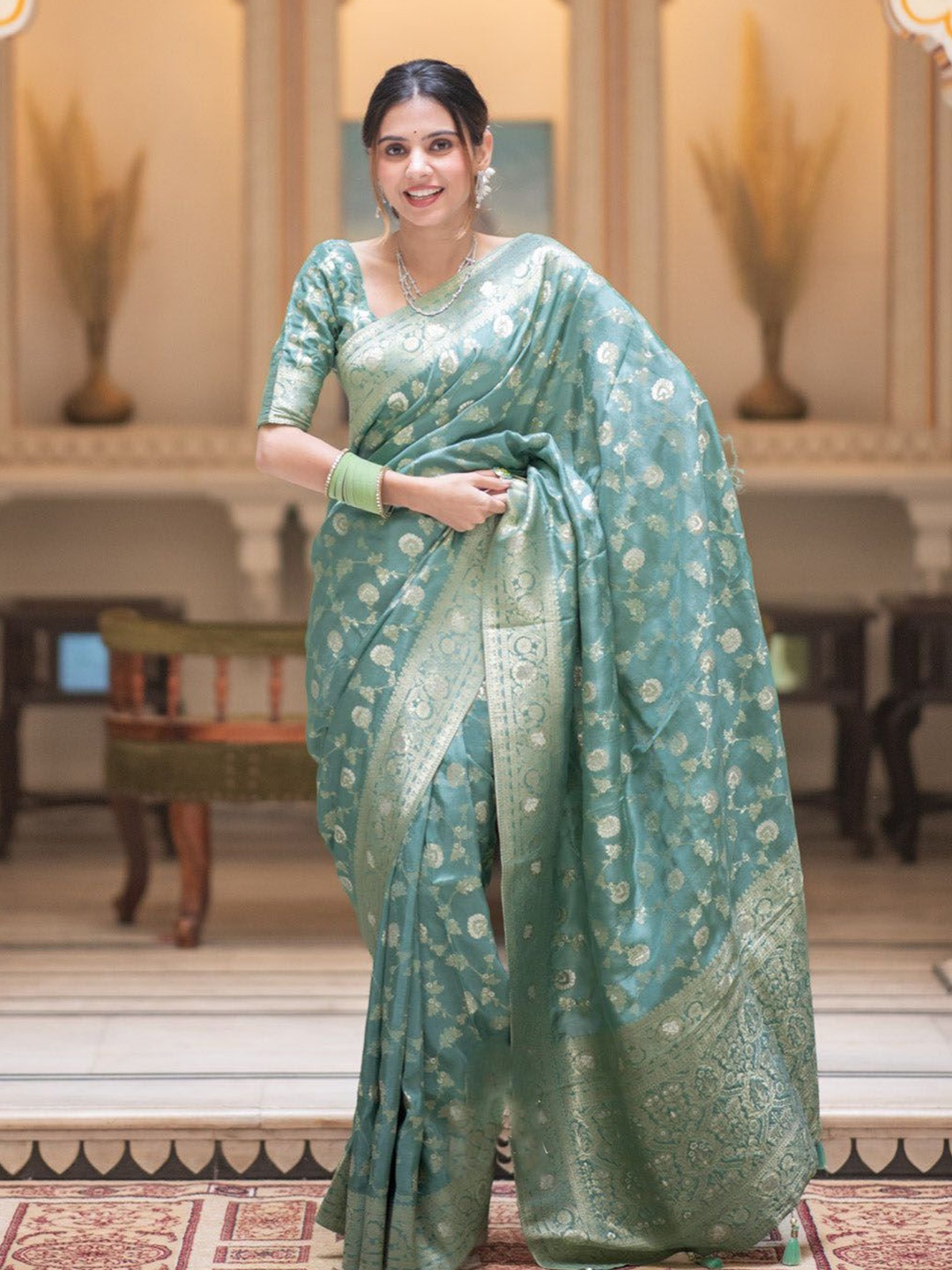 

APNISHA Woven Design Zari Pure Silk Banarasi Saree, Turquoise blue