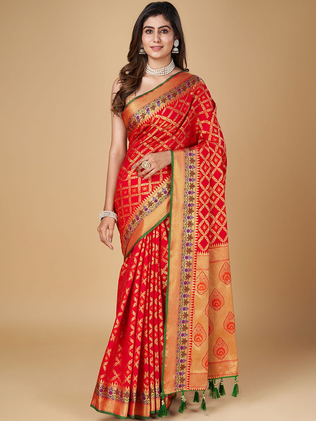 

DIVASTRI Woven Design Zari Silk Blend Patola Saree, Red