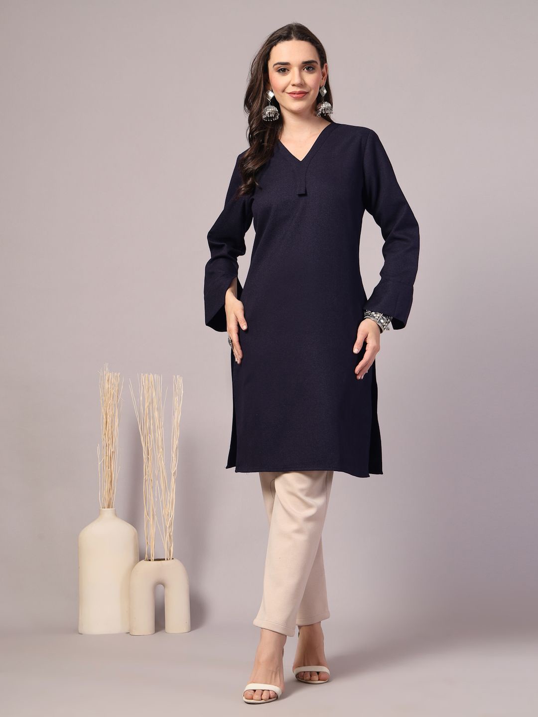 

KALINI V-Neck Kurti, Navy blue