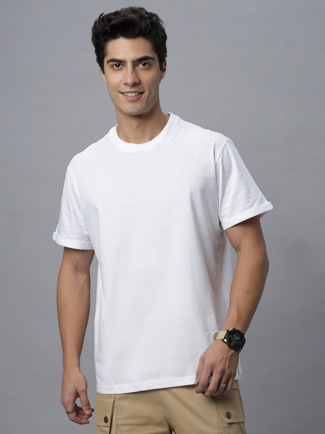 

NEON CHILLIE Men Solid Round Neck Cotton Regular Fit T-shirt, White