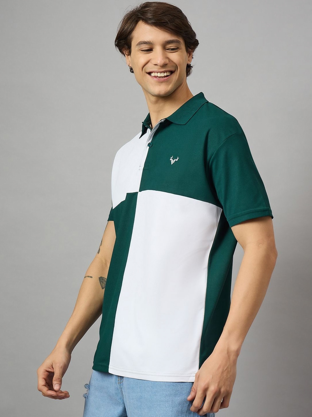 

BRONATION Men Colourblocked Polo Collar T-shirt, Green