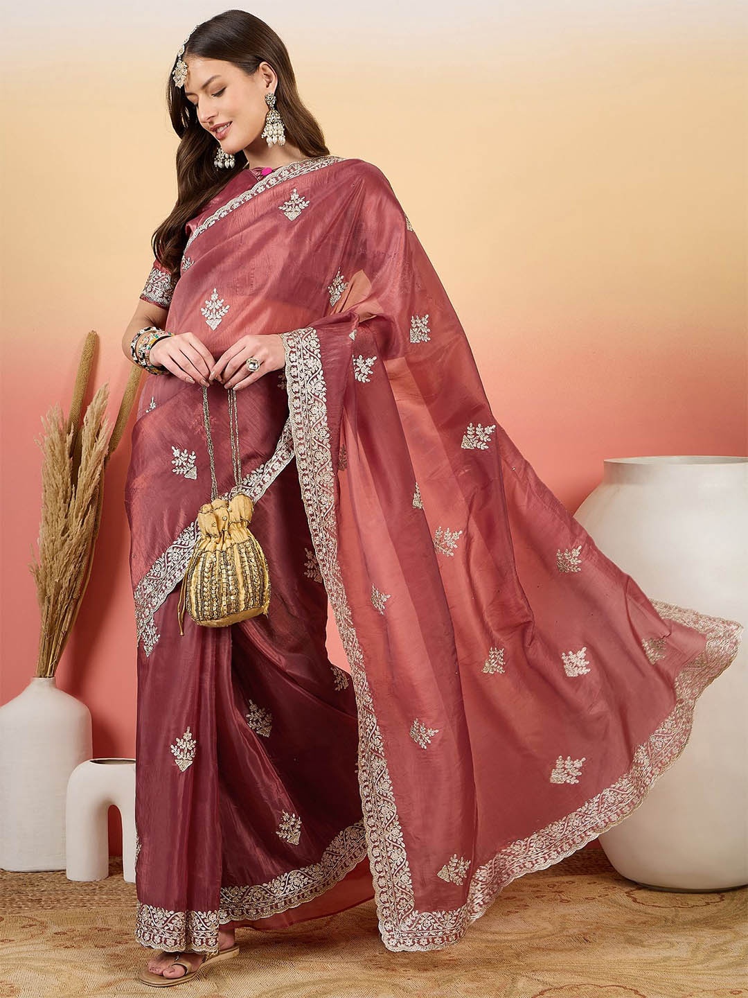 

Sangria Embroidered Saree With Blouse, Pink