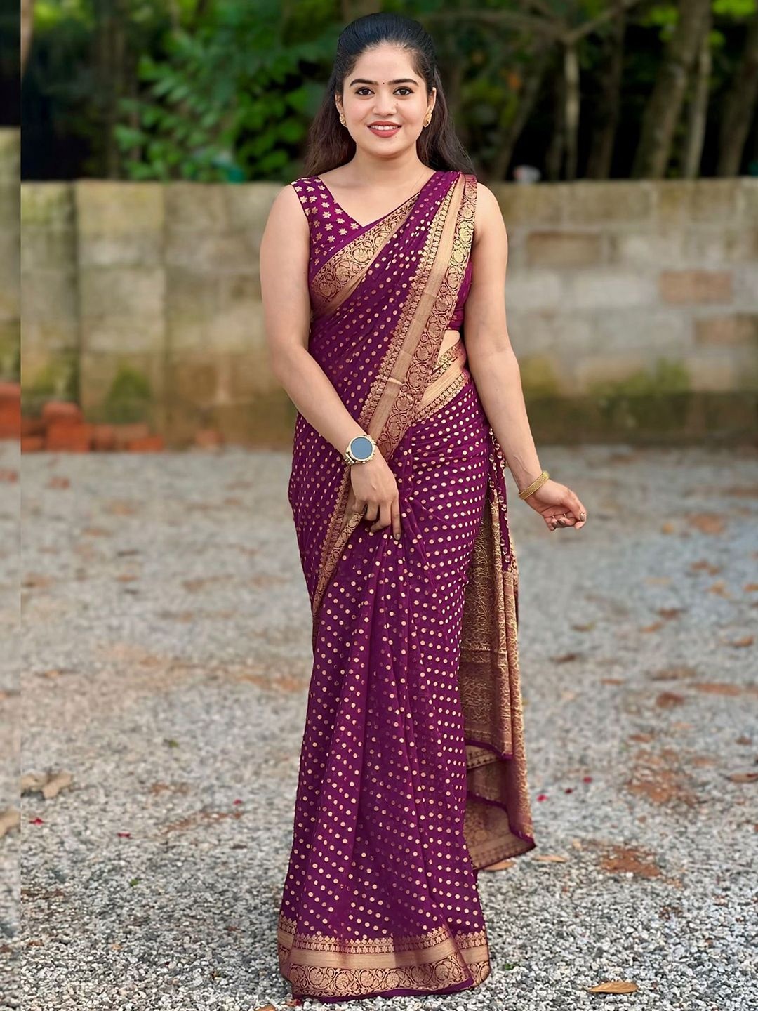 

KALINI Woven Design Zari Banarasi Saree, Purple