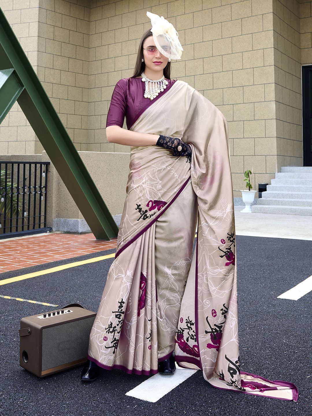 

Satrani Silk Blend Saree, Mauve