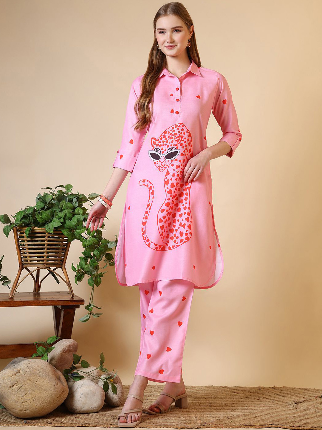 

Anouk Animal Printed Shirt Collar Straight Kurta With Trouser, Pink