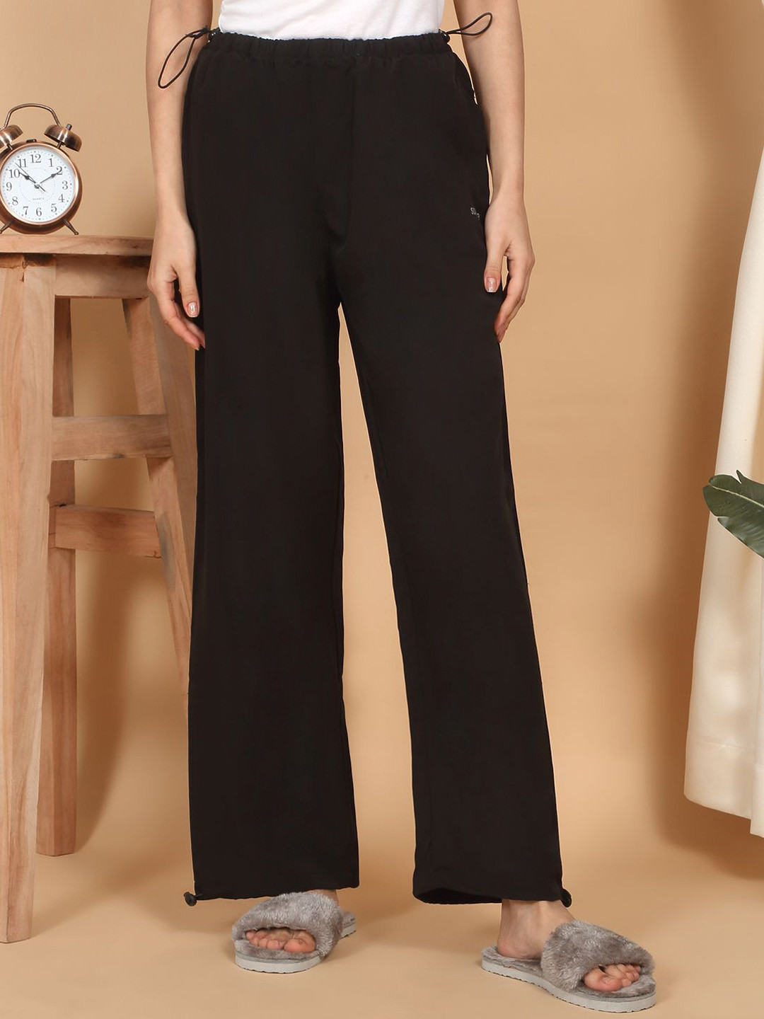 

Sweet Dreams Mid Rise Straight-Leg Lounge Pant, Black