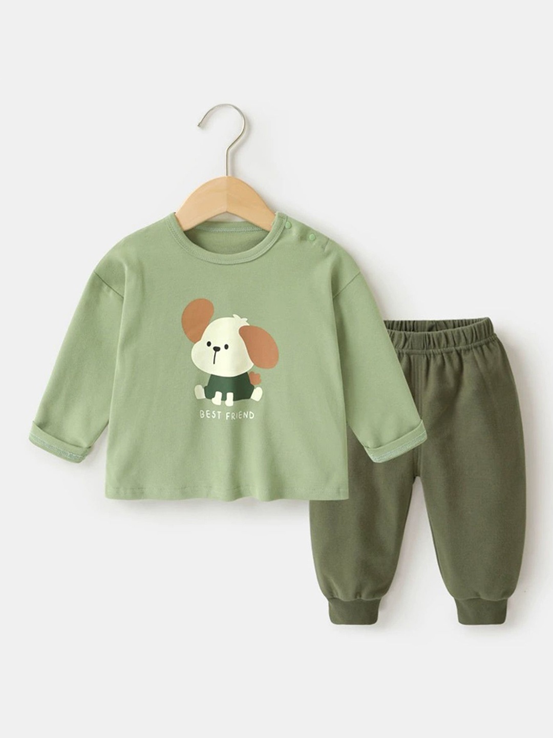 

LULU & SKY Girls Printed Night suit, Green