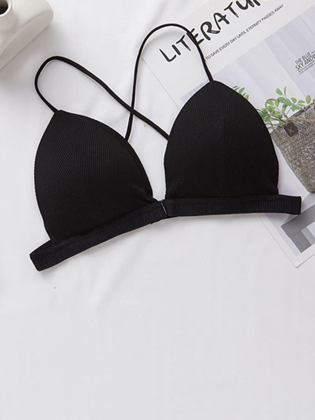 

MADE FOR HER LABEL Women Sabella Plunging Neckline Criss Cross Back Free Size Bralette, Black