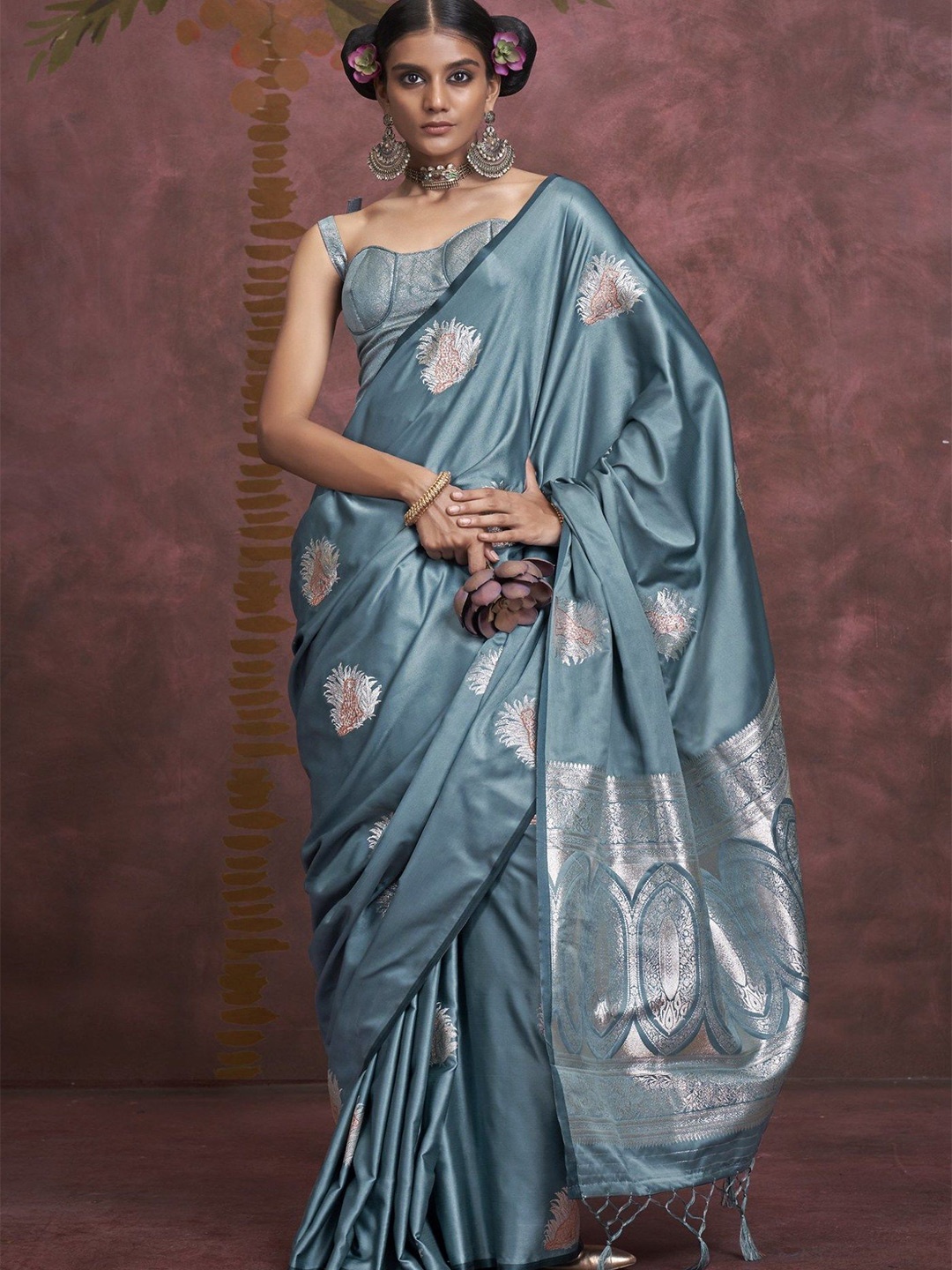 

MySilkLove Brandy Purple Handloom Satin Banarasi Saree