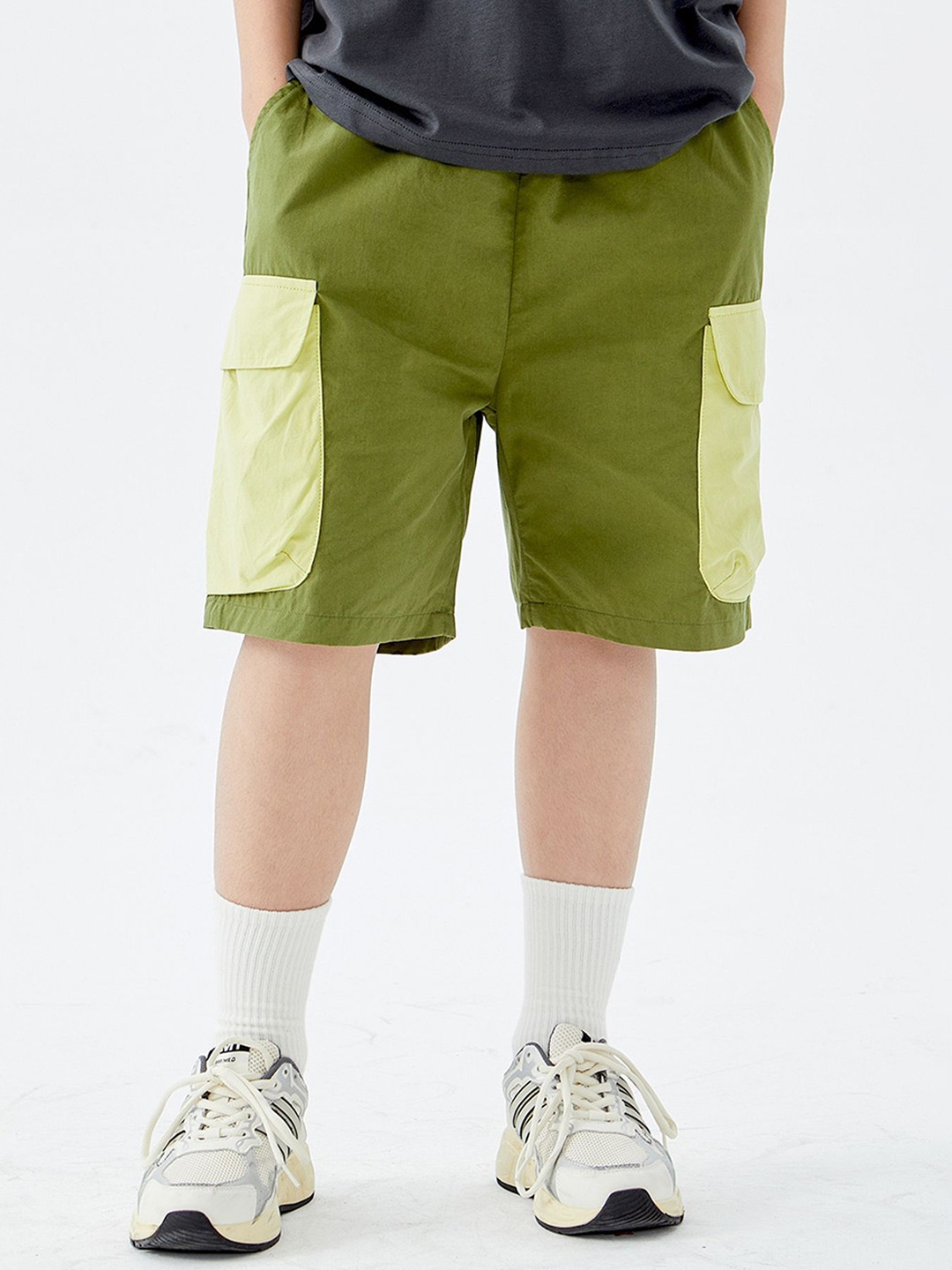 

LULU & SKY Boys High-Rise Knee Length Regular Shorts Shorts, Green