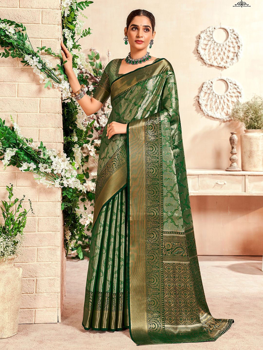 

Satrani Woven Design Zari Pure Silk Banarasi Saree, Green