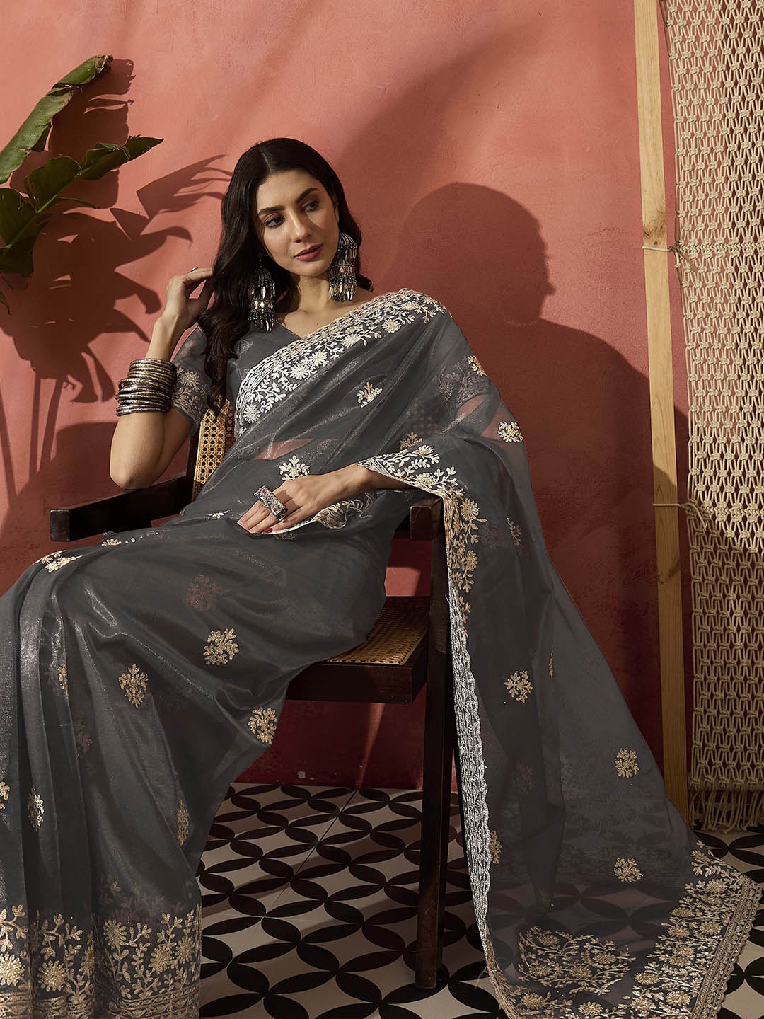 

Sangria Women Floral Embroidered Net Saree With Unstitched Blouse Piece, Grey